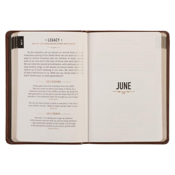 One Minute with God for Men 365 Devotions, Brown Faux Leather Flexcover Imitation Leather